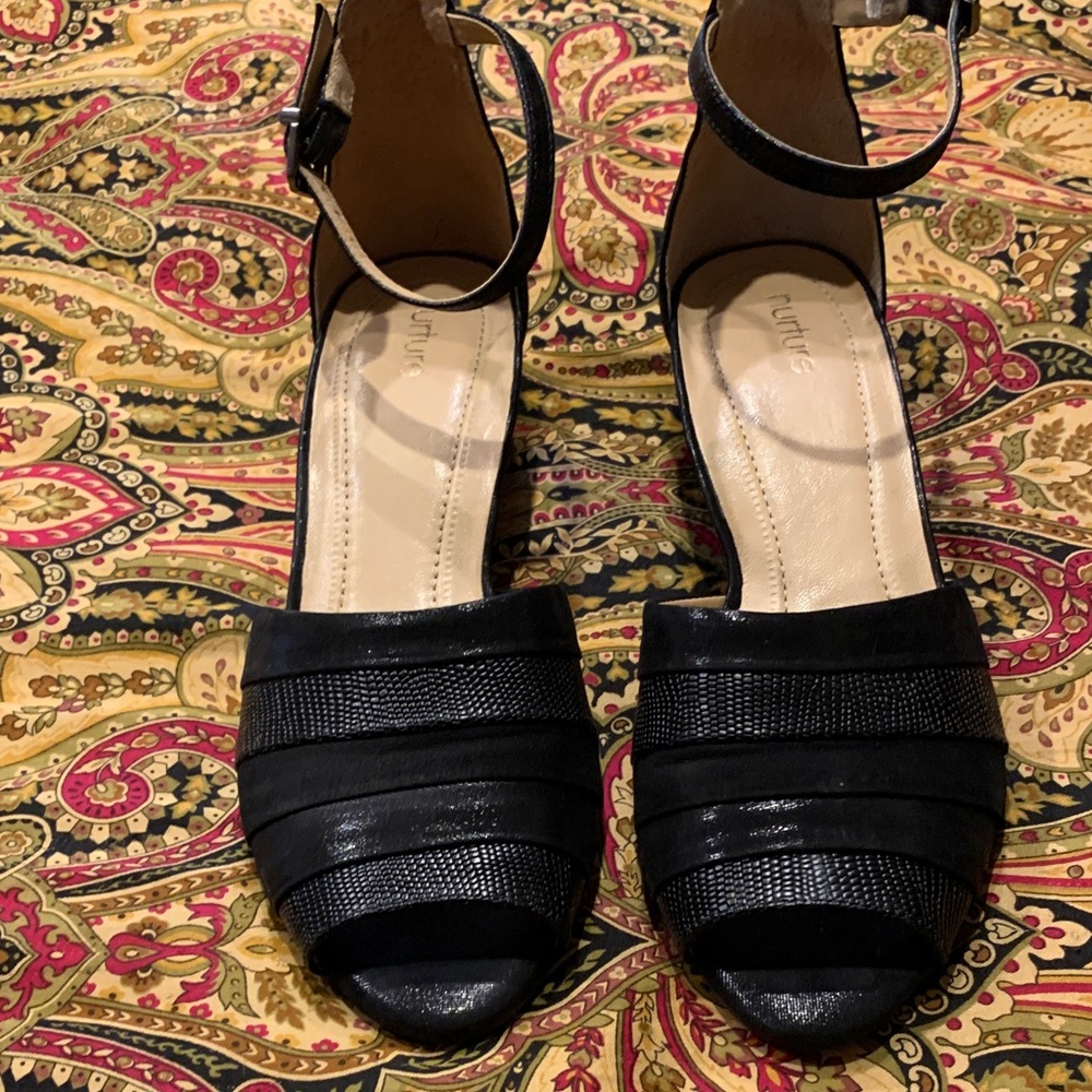 Nurture Madeline Size 9 Black Wedge Sandals